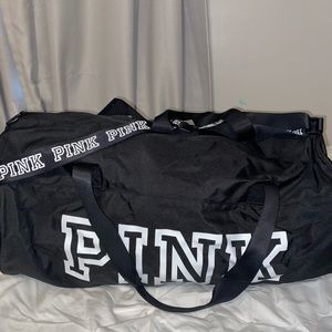 Pink duffel bag never used